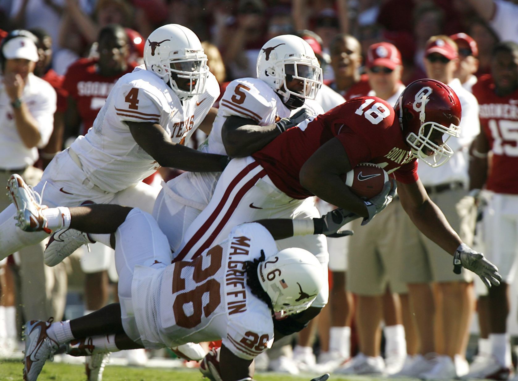 Oct. 7, 2006: No. 7 Texas 28, No. 14 Oklahoma 10